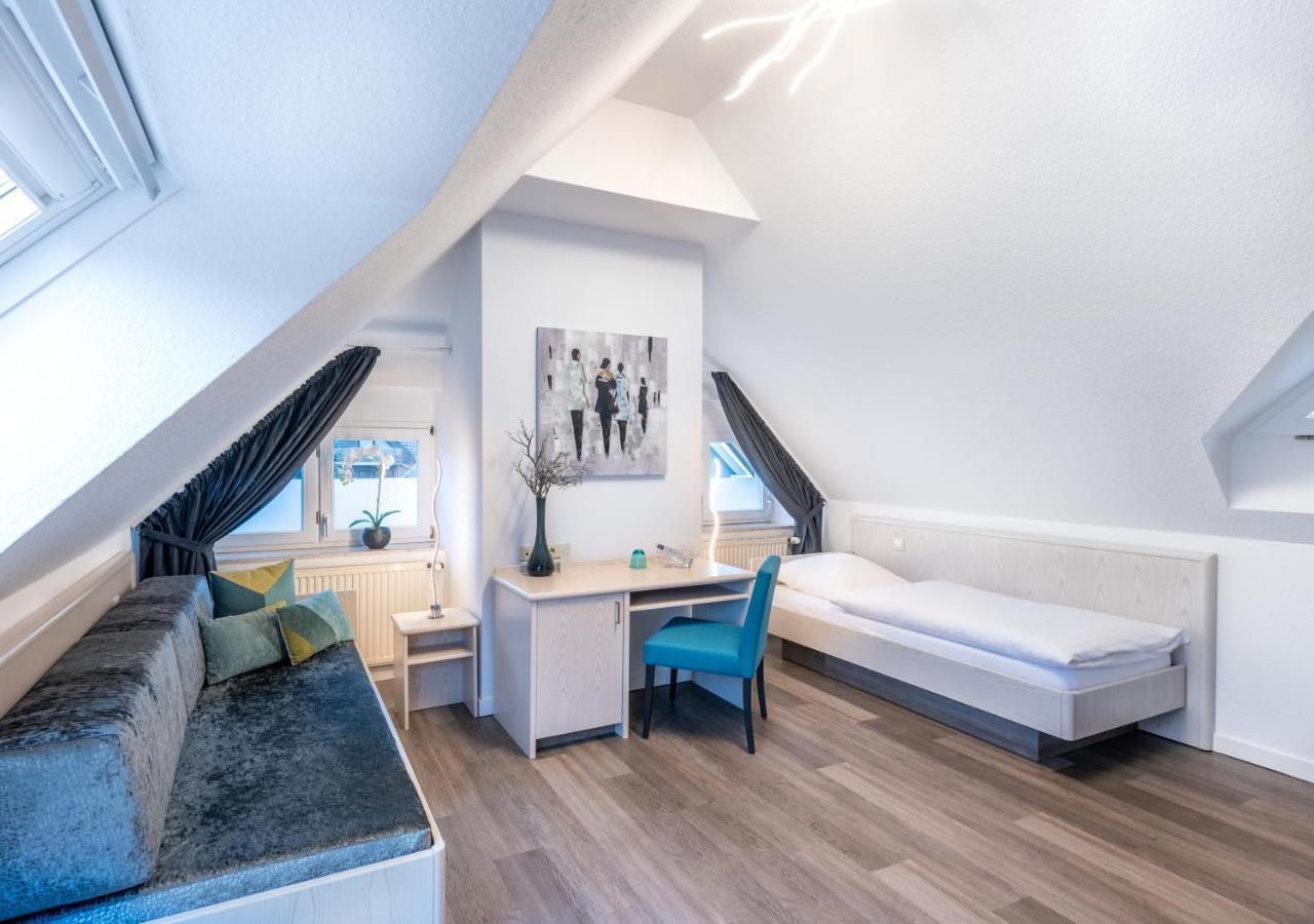 Hotel Zur Krone Meerbusch Extérieur photo