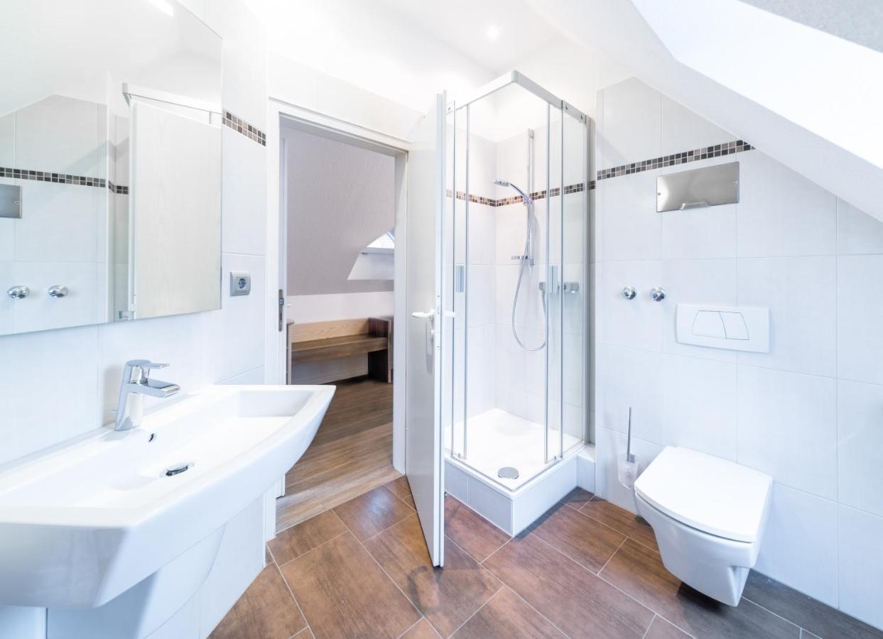 Hotel Zur Krone Meerbusch Extérieur photo