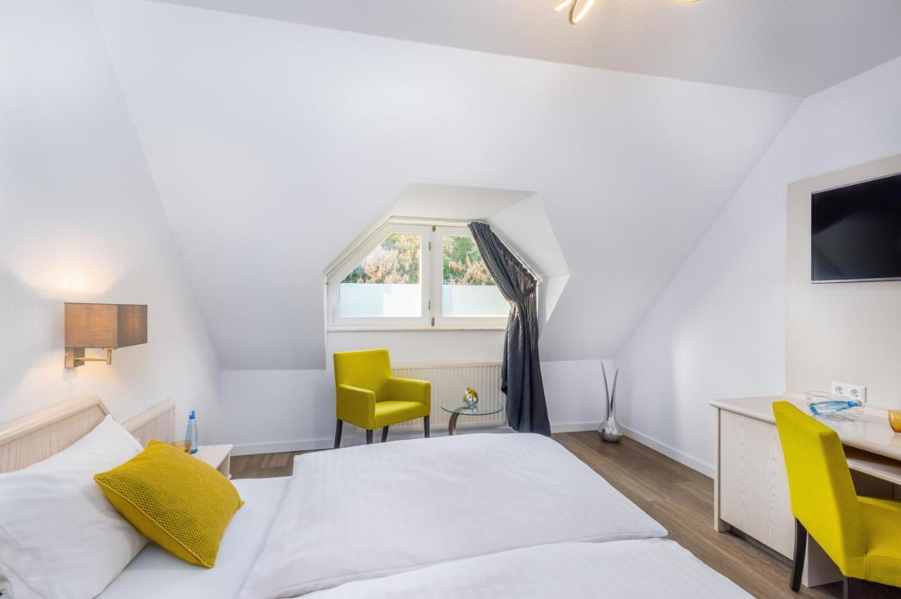 Hotel Zur Krone Meerbusch Extérieur photo